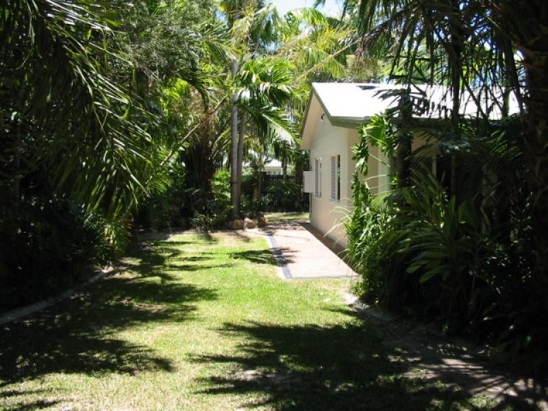 25 Albatross Street, Kewarra Beach QLD 4879