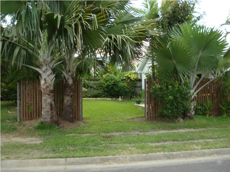 16 CAPRI CLOSE, Kewarra Beach QLD 4879