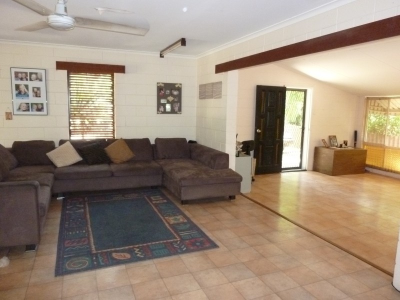 13 Bataan Close, Trinity Park QLD 4879