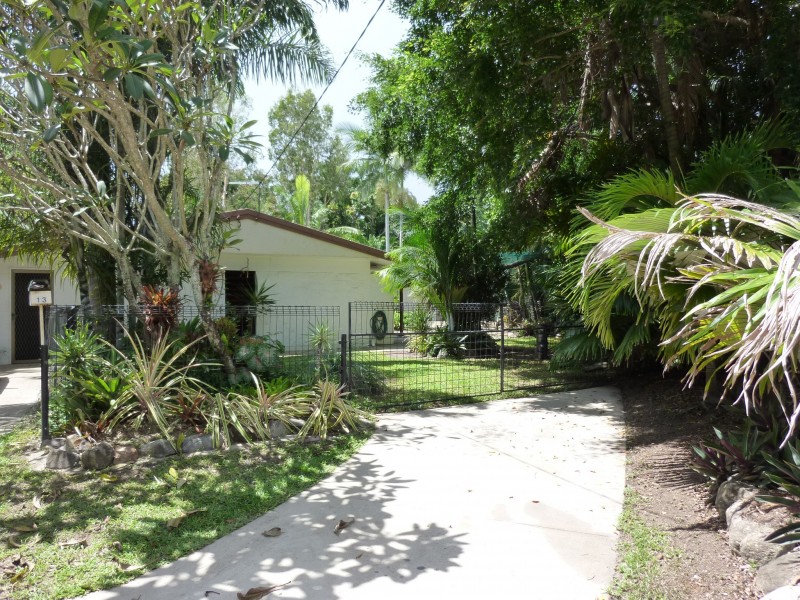 13 Bataan Close, Trinity Park QLD 4879