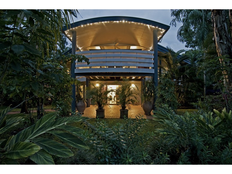 2 GANNET STREET, KEWARRA BEACH, Cairns QLD 4870