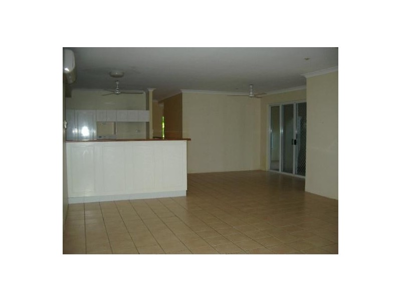 4 SARINA CL, Kewarra Beach QLD 4879