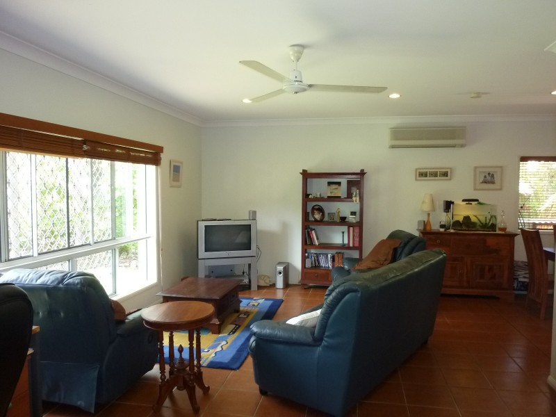 9 Ilse Close, Clifton Beach QLD 4879