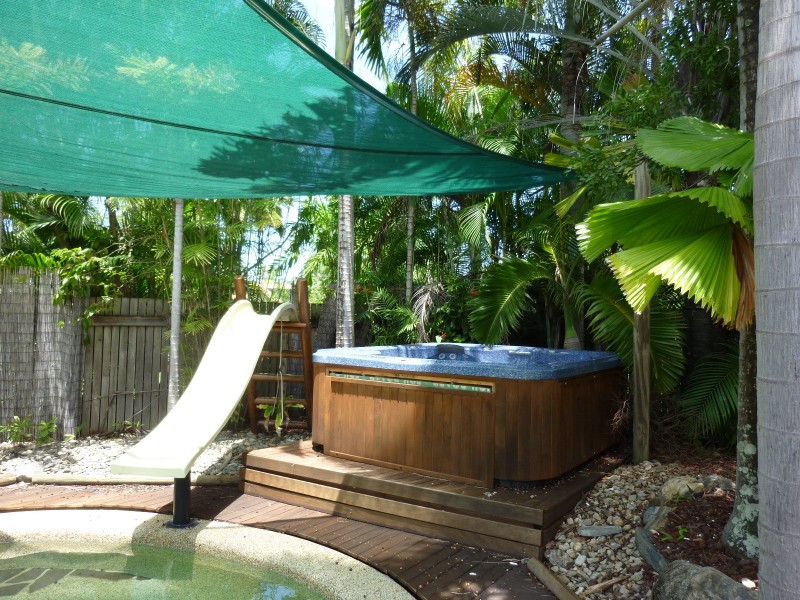 9 Ilse Close, Clifton Beach QLD 4879