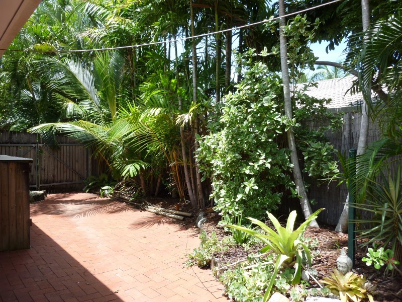 9 Ilse Close, Clifton Beach QLD 4879
