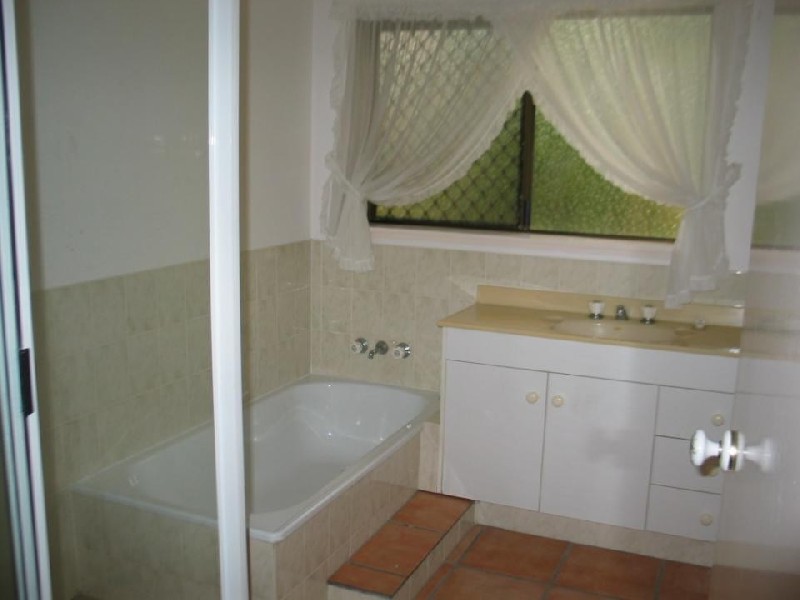 Clifton Beach QLD 4879