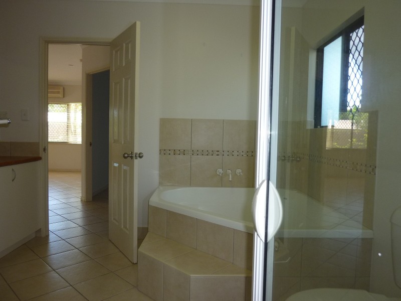 71 Nova Street, Kewarra Beach QLD 4879
