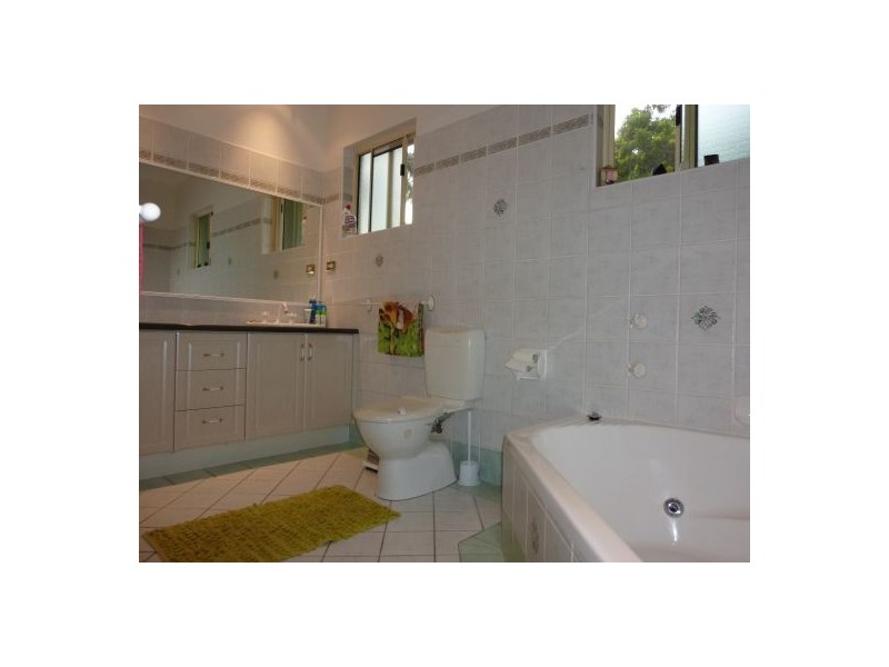 3 Birdwing Close, Caravonica QLD 4878