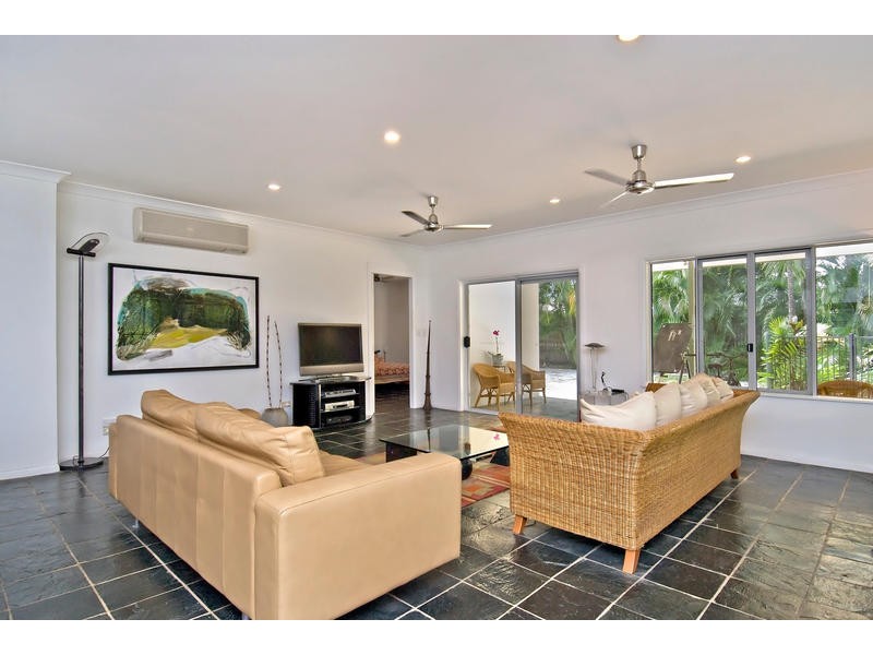 10 Cronulla Close, Kewarra Beach QLD 4879