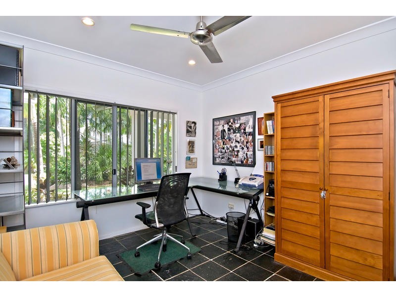 10 Cronulla Close, Kewarra Beach QLD 4879