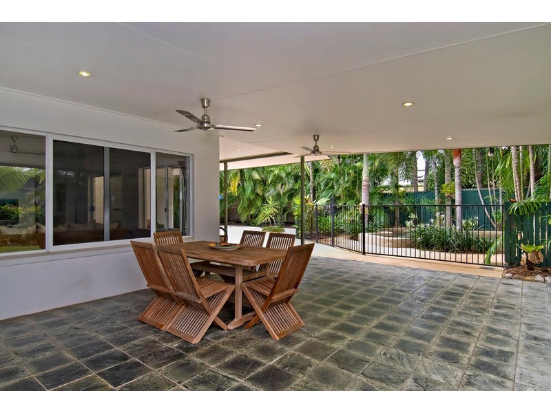 10 Cronulla Close, Kewarra Beach QLD 4879