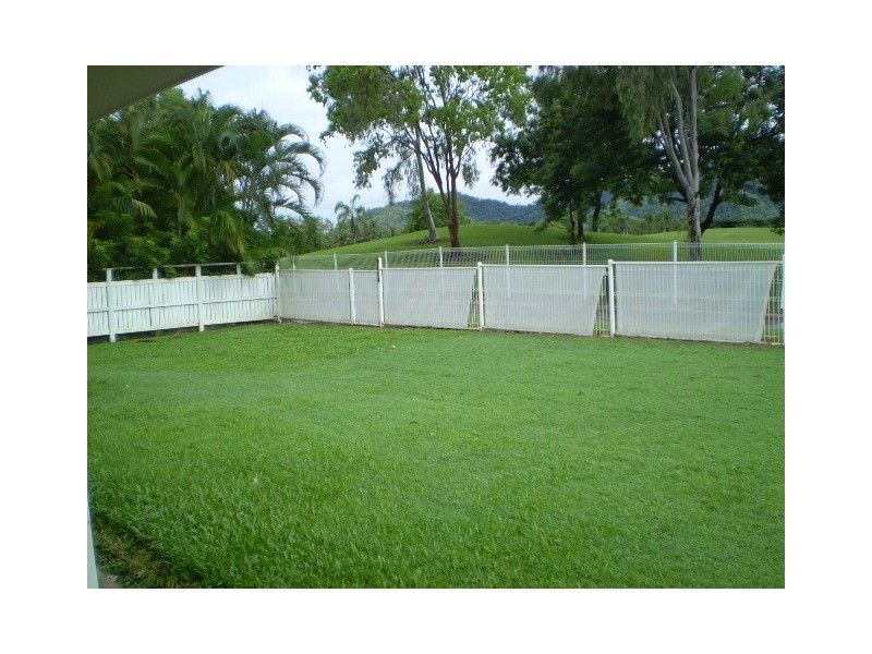 8 CASCADE AVE, Kewarra Beach QLD 4879
