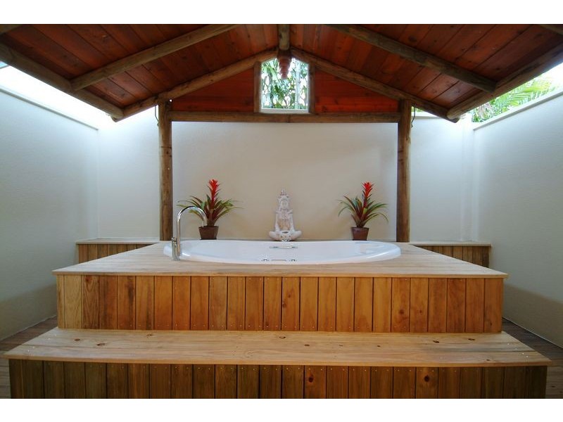 50 VEIVERS ROAD, PALM COVE, Cairns QLD 4870