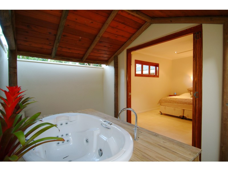 50 VEIVERS ROAD, PALM COVE, Cairns QLD 4870