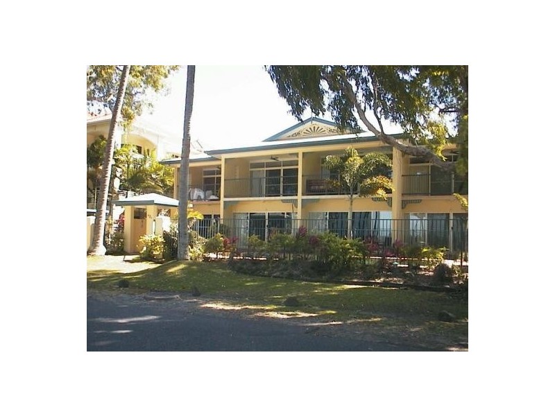 2/89 UPOLU ESPLANADE, Clifton Beach QLD 4879