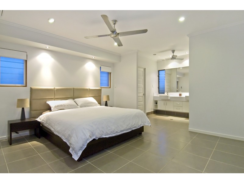59 CATAMARAN CIRCUIT, Trinity Beach QLD 4879