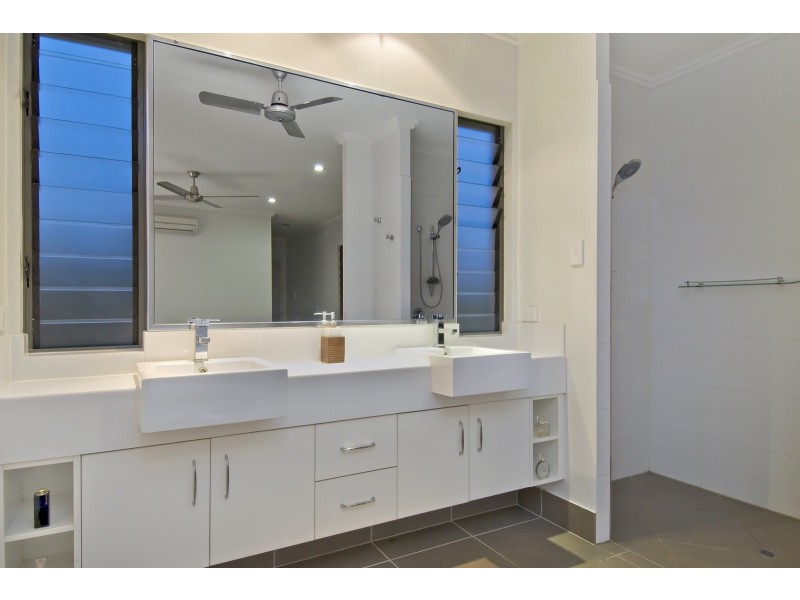 59 CATAMARAN CIRCUIT, Trinity Beach QLD 4879