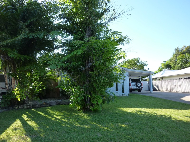 Kewarra Beach QLD 4879