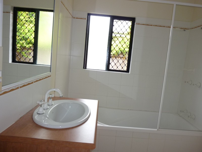 16 Kirra Close, Kewarra Beach QLD 4879