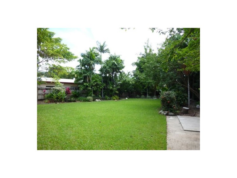 14 Coolum Close, Kewarra Beach QLD 4879