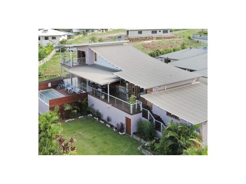 13 Everglades Street, Palm Cove QLD 4879