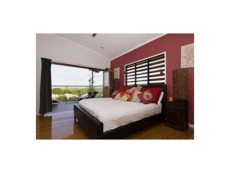 13 Everglades Street, Palm Cove QLD 4879