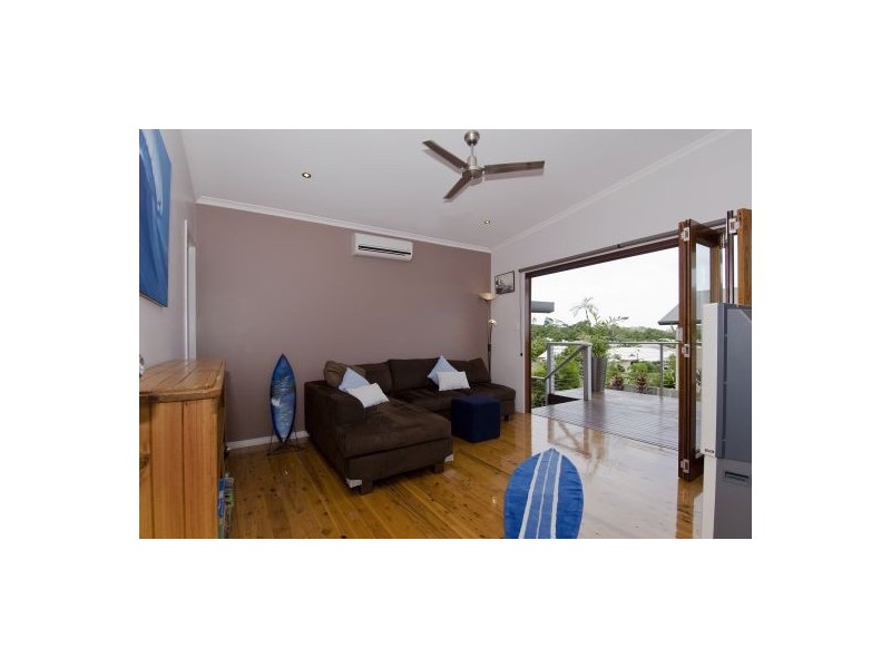 13 Everglades Street, Palm Cove QLD 4879