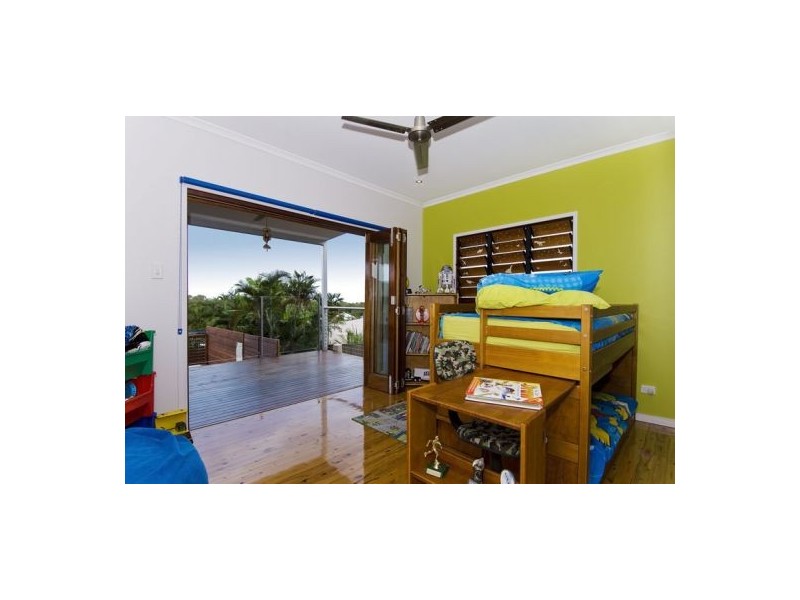 13 Everglades Street, Palm Cove QLD 4879