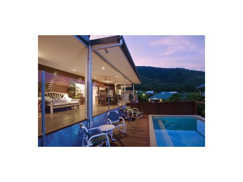 13 Everglades Street, Palm Cove QLD 4879