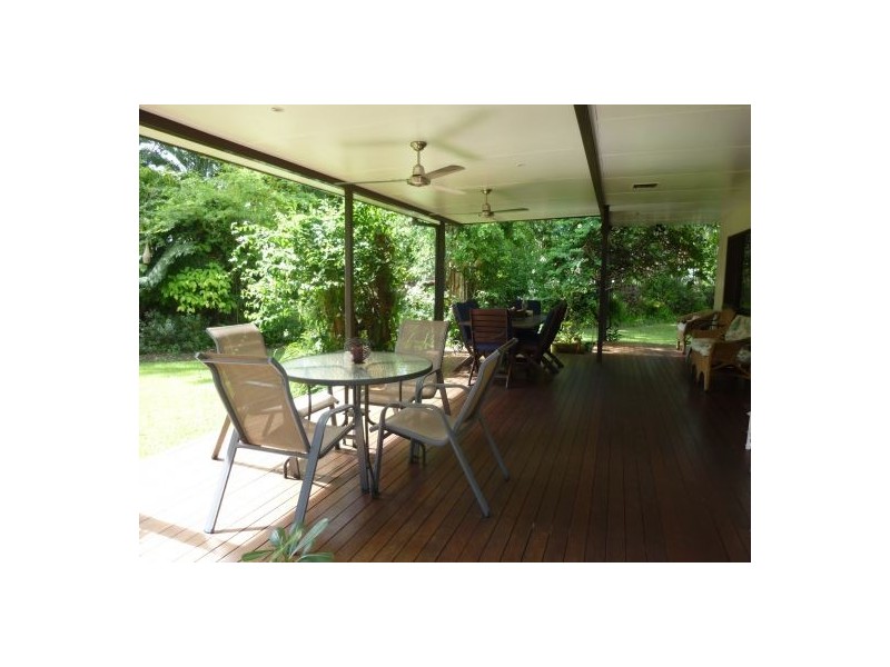 4 Eden Court, Clifton Beach QLD 4879