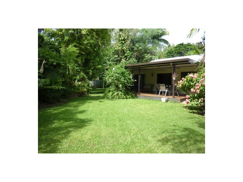 4 Eden Court, Clifton Beach QLD 4879