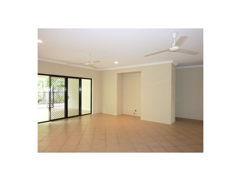 10 HOWIE CLOSE, Kewarra Beach QLD 4879