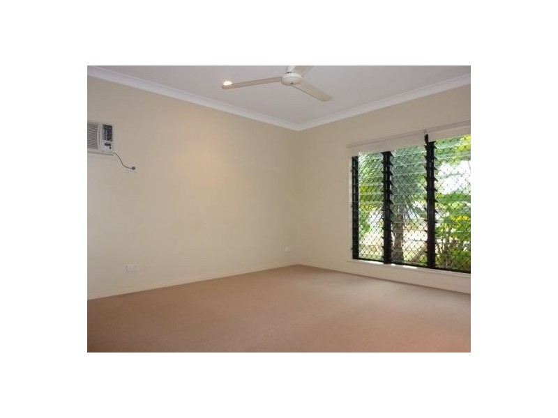 10 HOWIE CLOSE, Kewarra Beach QLD 4879