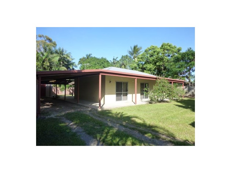 143 Trinity Beach Rd, Trinity Beach QLD 4879