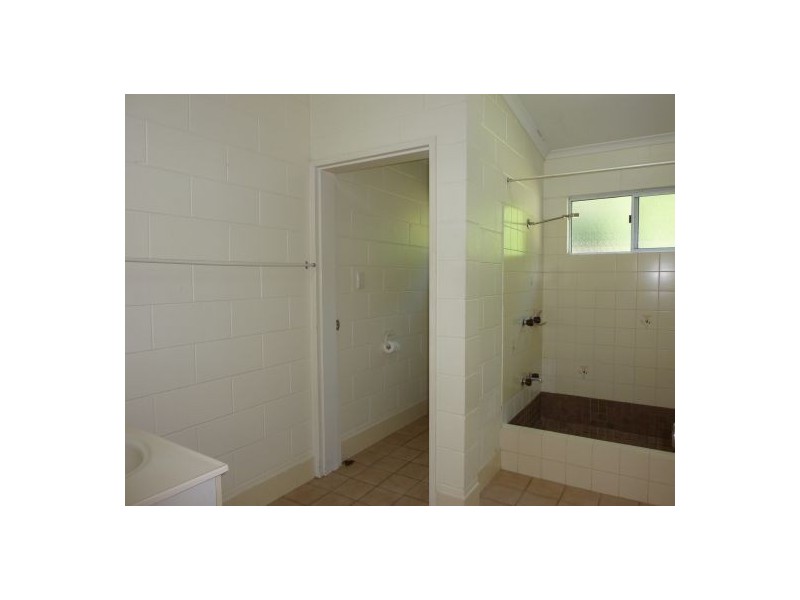 143 Trinity Beach Rd, Trinity Beach QLD 4879