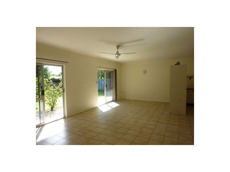 143 Trinity Beach Rd, Trinity Beach QLD 4879