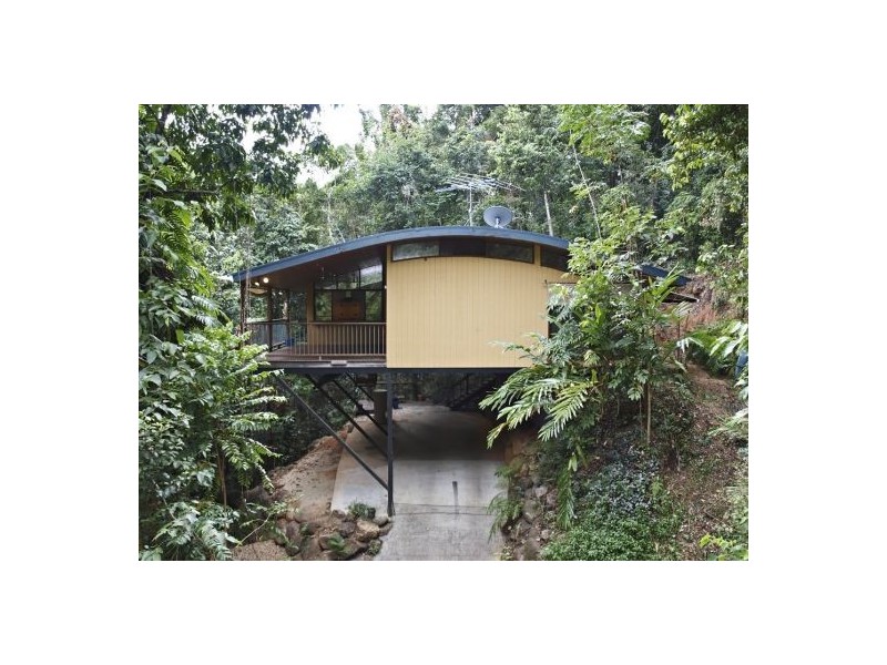 4 Lydia Street, Smithfield QLD 4878