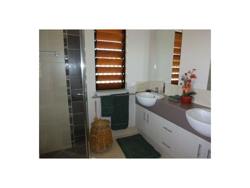 19 Seton Street, Trinity Park QLD 4879
