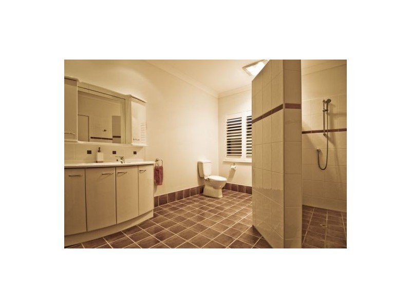 10a St Crispin Street, Clifton Beach QLD 4879