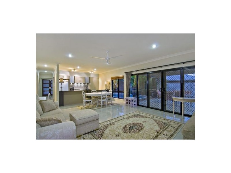 11 Propeller Court, Trinity Beach QLD 4879