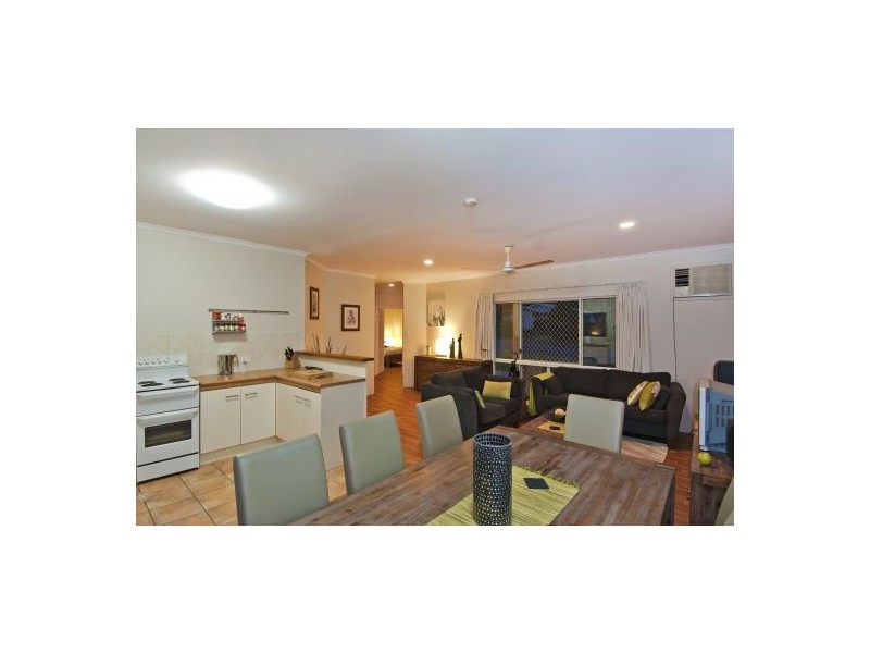 1 NARABEEN STREET, Kewarra Beach QLD 4879