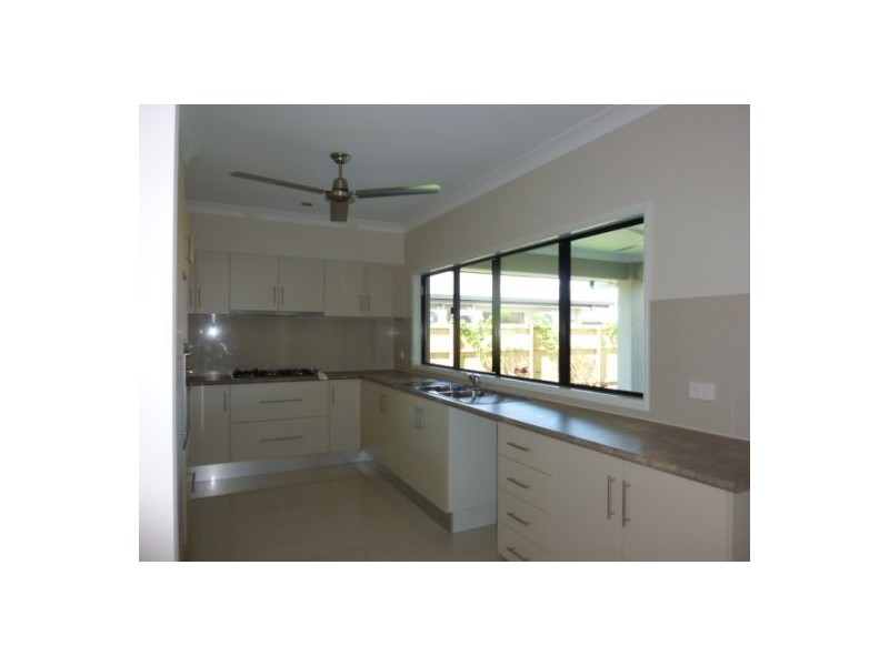 52 FOSSILBROOK BEND, Trinity Park QLD 4879