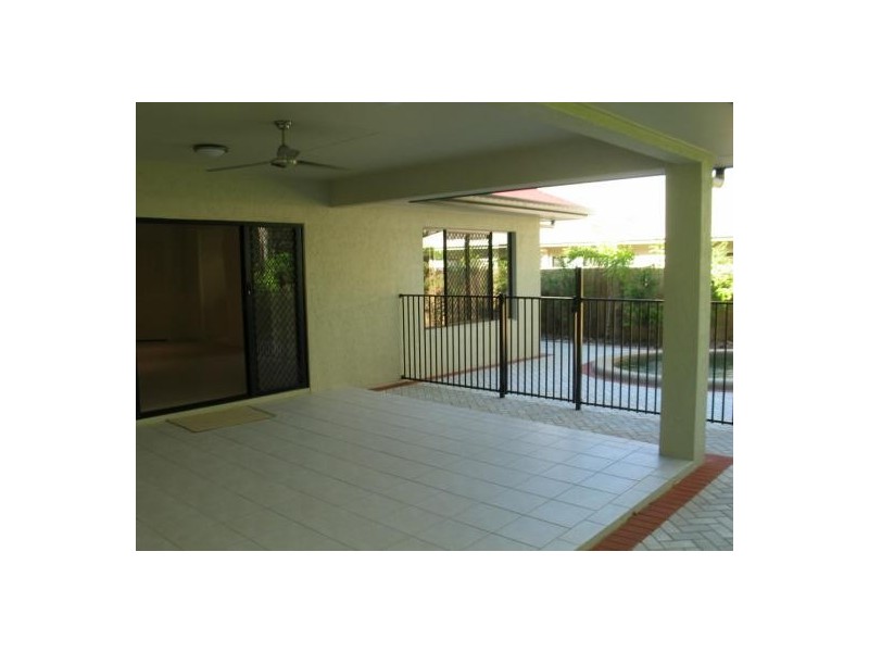 19 MONTEREY ST, Kewarra Beach QLD 4879