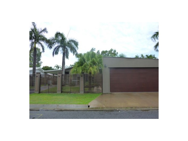 8 Coogee Close, Kewarra Beach QLD 4879