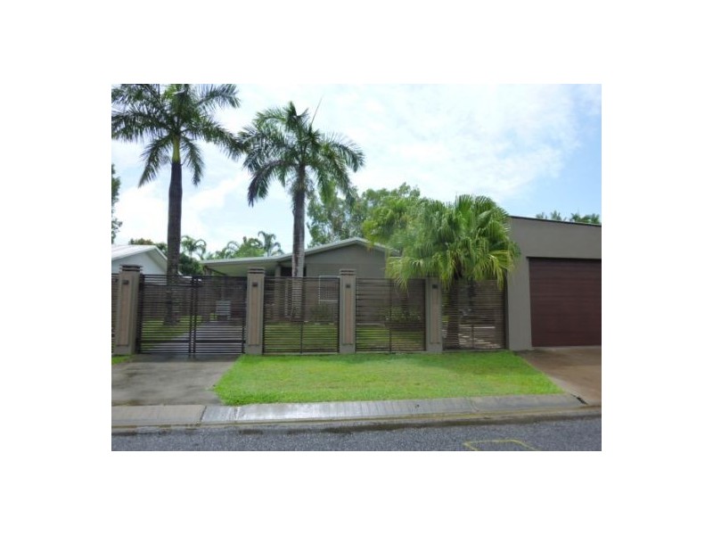 8 Coogee Close, Kewarra Beach QLD 4879