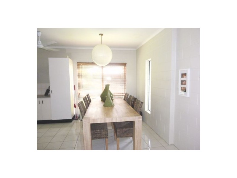 8 Coogee Close, Kewarra Beach QLD 4879