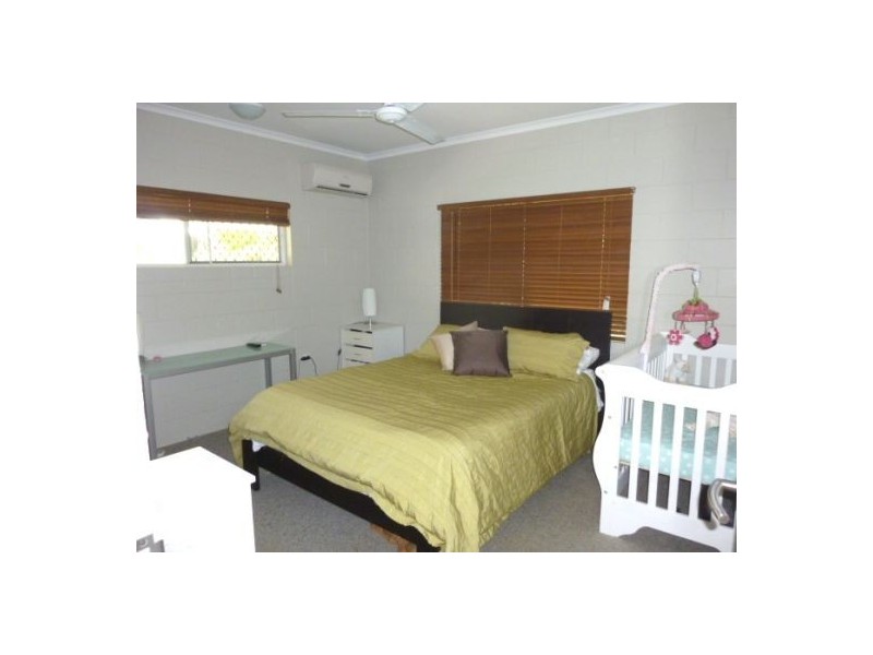 8 Coogee Close, Kewarra Beach QLD 4879