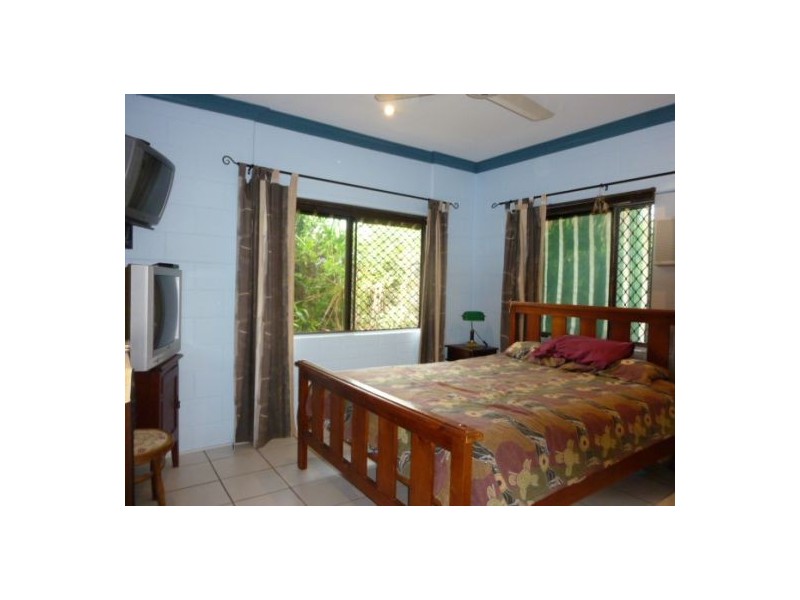 17 WEWAK STREET, Trinity Beach QLD 4879