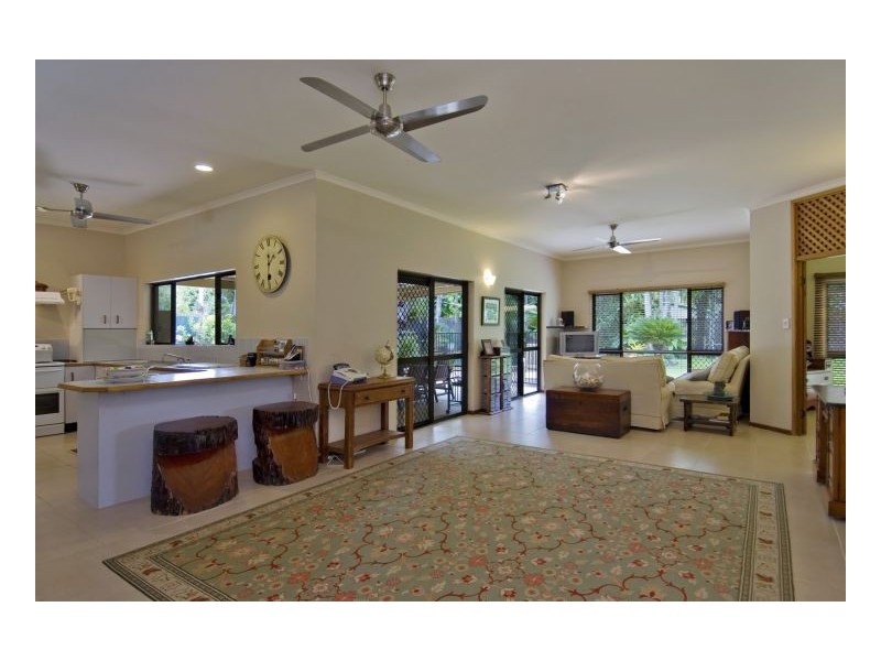 8 GLENELG CLOSE, Kewarra Beach QLD 4879