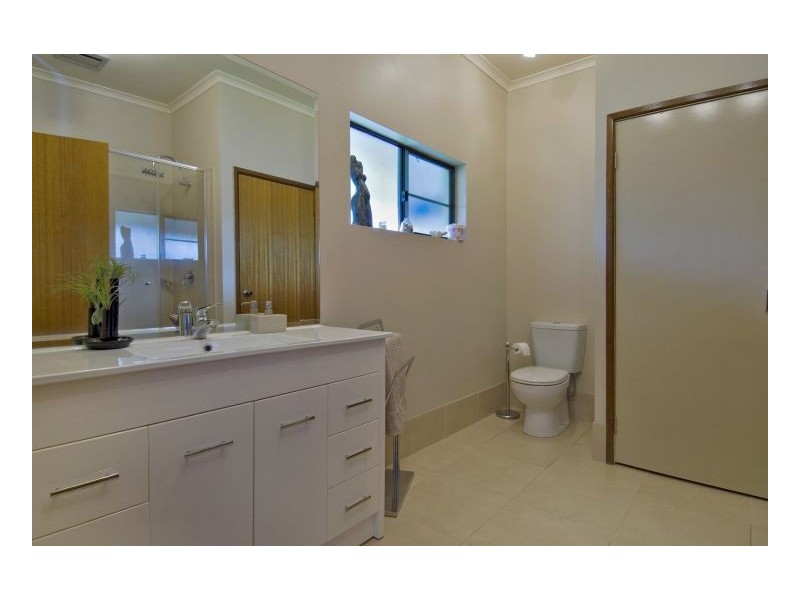 8 GLENELG CLOSE, Kewarra Beach QLD 4879